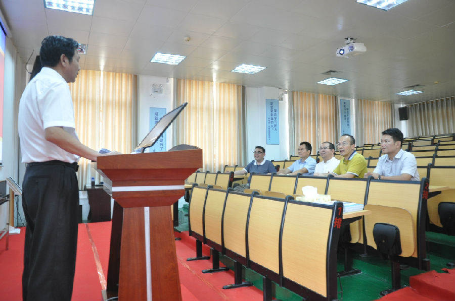 玉林市委常委、組織部長覃天衛(wèi)到廣西銀億調(diào)研